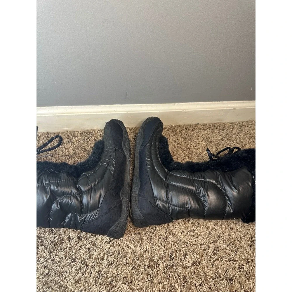 The North Face Nuptse Purna Black Faux Fur Water Resistant Winter Boots Womens 8